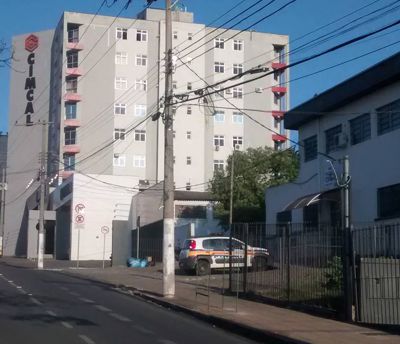 LADRÃO OUSADO tenta assalta prédio da CIMCAL ao lado da DELEGACIA DE POLICIA CIVIL
